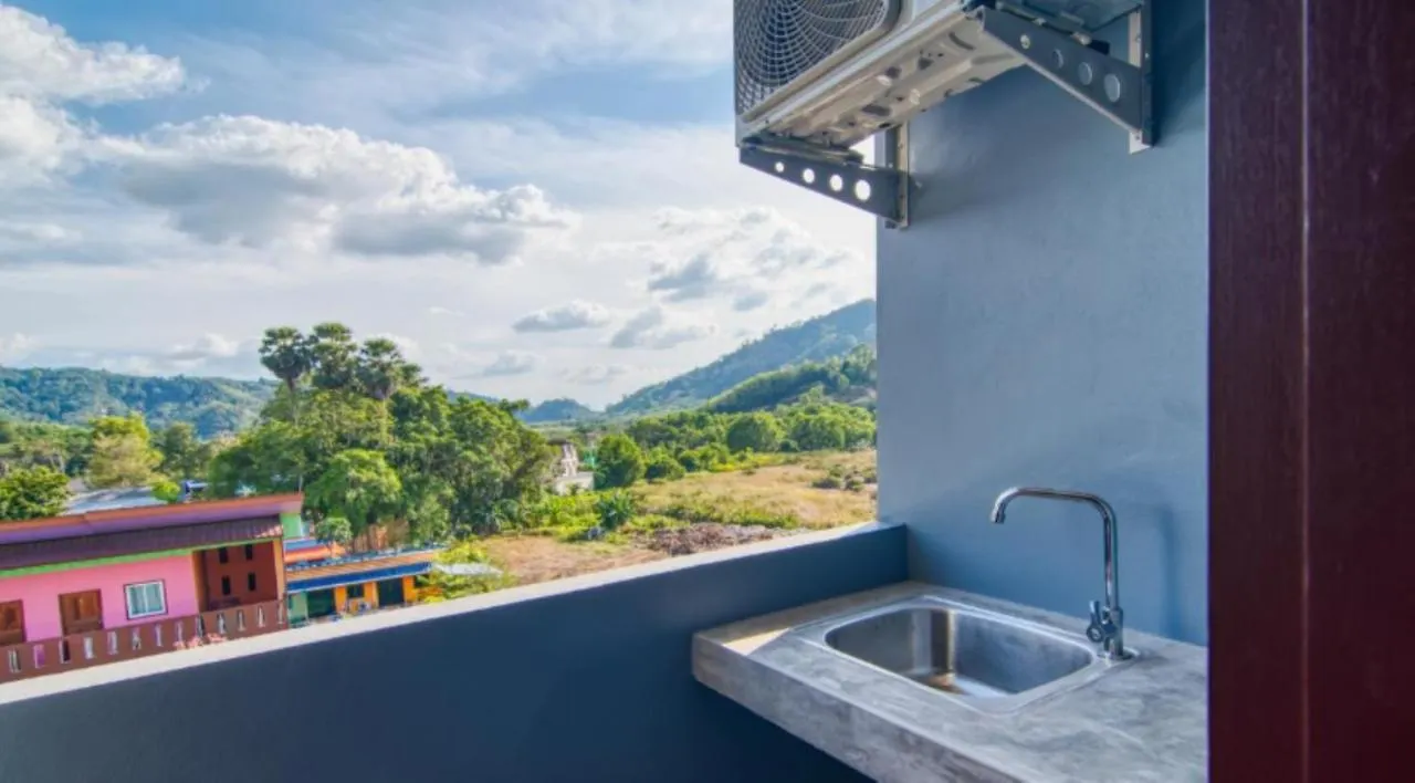 Tyler Naiyang Hotel Phuket 0*,  Thailand
